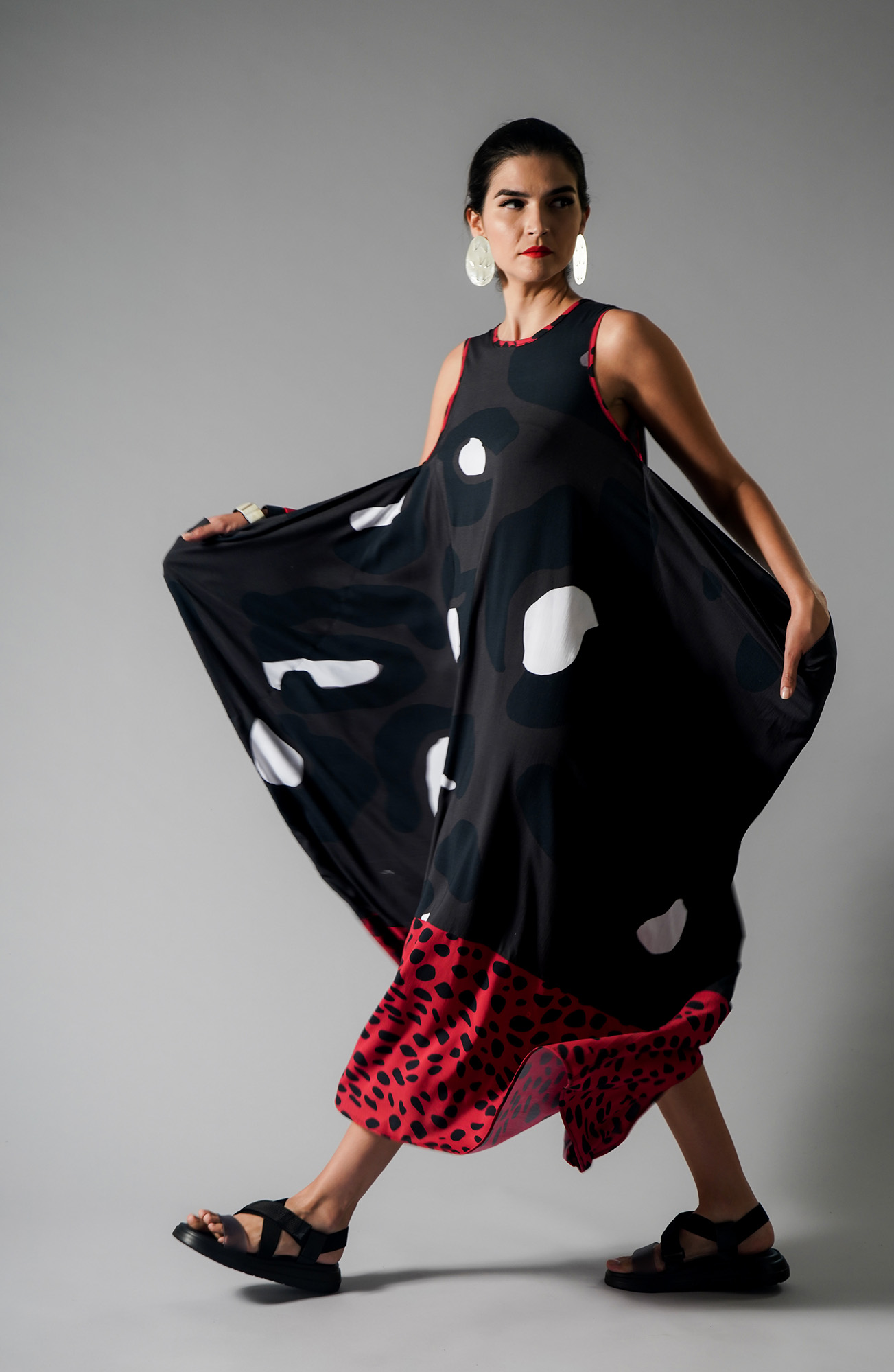 Vestido Racu negro con rojo - 